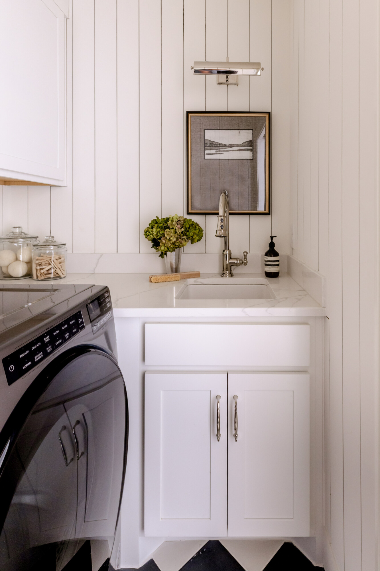 Haverford Manor Laundry Room - Manor Design